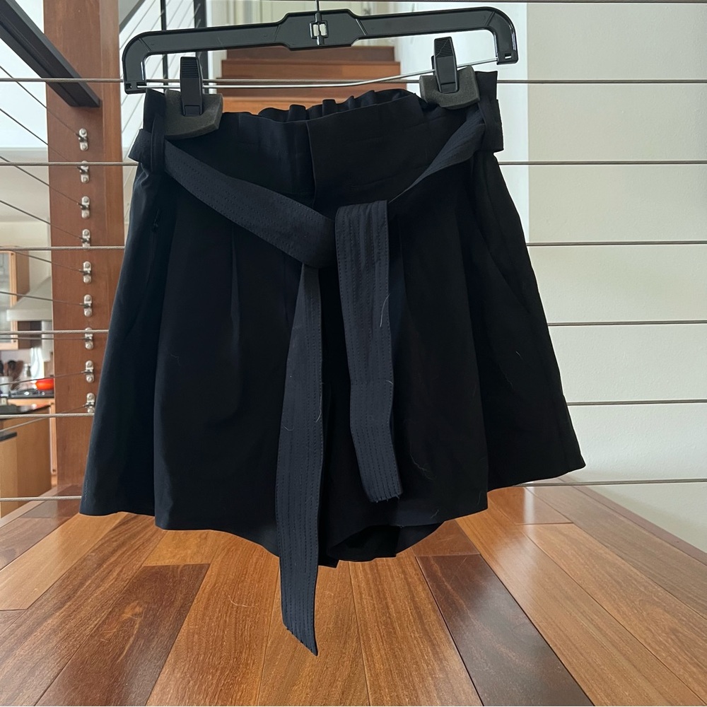 Athleta Skyline Stylish Black Paper Bag Shorts